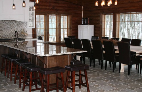 Harbor Springs Cabin | Sleeps 24 people, 5,462 sq ft, Reunion, Small Group, Weekend Away!