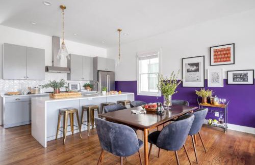 Buena Vista House | Sleeps 36 3 Homes Minutes to DowntownBroadway 12BDR Group Getaway in Nash