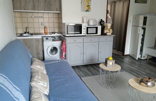 Les Arenes Apartment | Sleeps 4 2 adults, 2 children