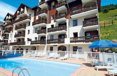 Saint-Sorlin-d'Arves Apartment | Sleeps 4! Alpine Paradise | Studio Cabin