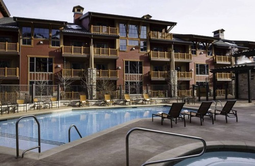 The Timbers Condo | Sleeps 4, Presidents Week, Ski In/Out, Pool, Lux, Concierge, Sunrise Lodge