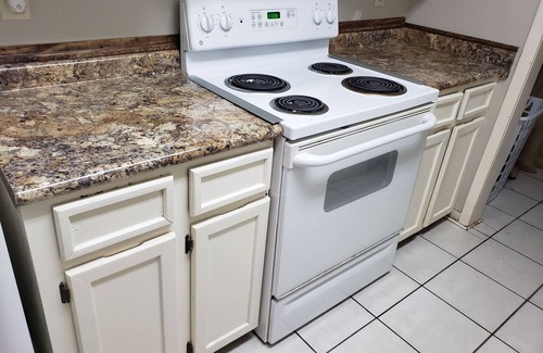 St. Andrews Condo | Sleeps 4- Quiet One Bedroom Condo near all Attractions in Columbia, SC