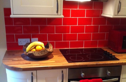 Woodstock Cottage | Sleeps 5. A modernised 17C cottage in the centre of the historic town of Woodsto