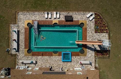 Groveland House | Sleeps 54 - "Never BORED" Game Themed House 2.0 - The Great Escape Parkside
