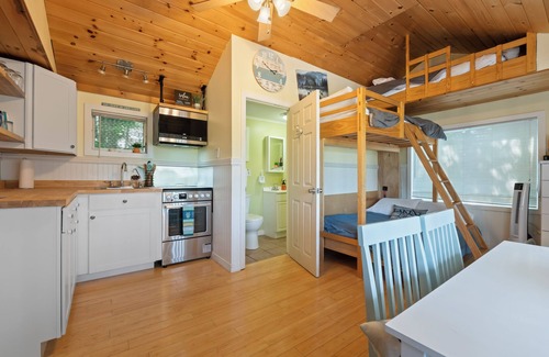 Laconia Condo | Sleeps 6, 2 Bath, Large Private Deck, Beach & Pool