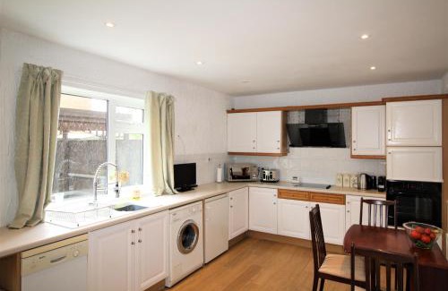 Whitley Bay House | Sleeps 6 - Parking - Fast Wifi - Dogs Welcome