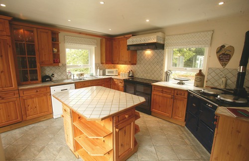 Ashford Other | Sleeps 8 (+2) Private Tennis Court and Games Room, Rural, Pet welcome.