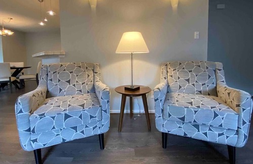 Colleyville House | Sleeps 8, Fully furnished, Beautiful cottage