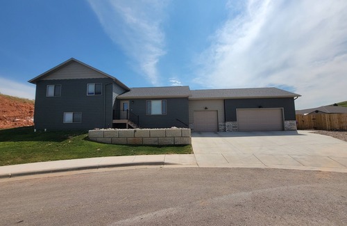 Rapid City House | Sleeps 8 in the Black Hills