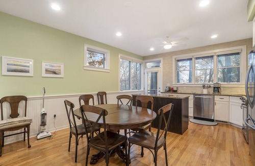 South Haven Villa | Sleepy Hollow Beach Resort introduces Patio 26