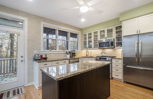 South Haven Villa | Sleepy Hollow Beach Resort introduces Patio 26