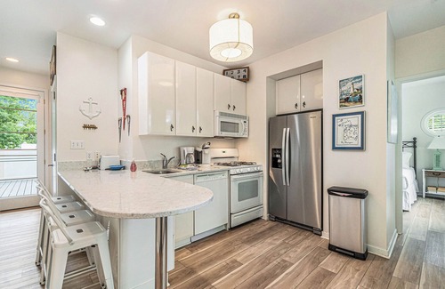 South Haven Condo | Sleepy Hollow Beach Resort introduces Gateway 53