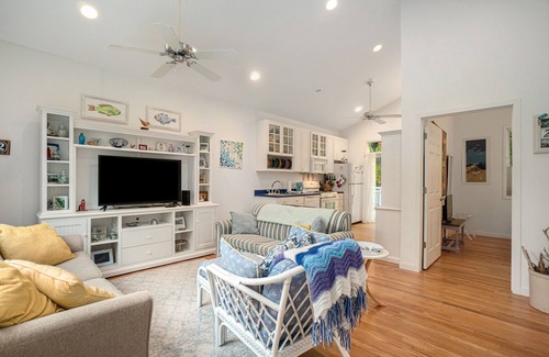 South Haven Villa | Sleepy Hollow Beach Resort introduces Terrace 22