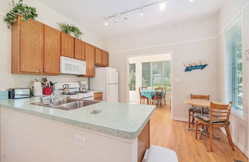 South Haven Cottage | SLEEPY HOLLOW BEACH RESORT INTRODUCES COTTAGE 14B