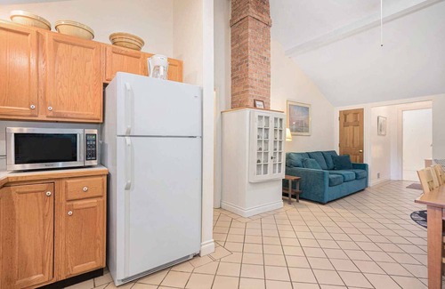 South Haven Cabin | Sleepy Hollow Beach Resort introduces Stonebridge 37