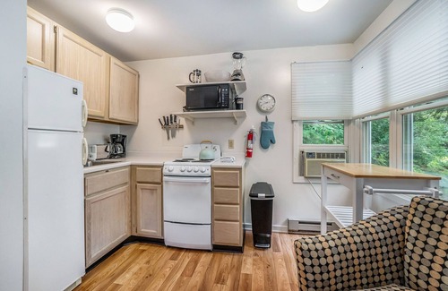 South Haven Cabin | Sleepy Hollow Beach Resort introduces Stonebridge C