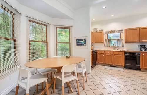 South Haven Cabin | Sleepy Hollow Beach Resort introduces Stonebridge 37A