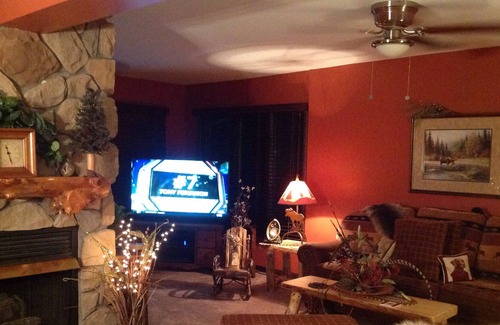 Hillsdale Cabin | Sleepy Hollow, Where the Holidays Begin
