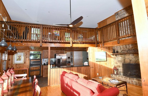 Berkeley Springs Cabin | Sleepy View Retreat