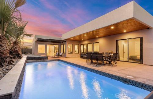 Hurricane House | Slice of Paradise home