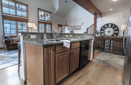 Tamarack Resort House | Slope Side Chalet Tamarack Resort:3BR Ski In/Out-Pet OK-Hot Tub