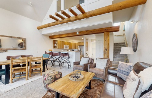 Saddle Ridge House | Slopeside townhome with ski-in/ski-out and private hot tub