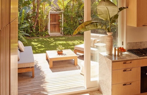 Bronte House | Slow Summer, Tamarama IH