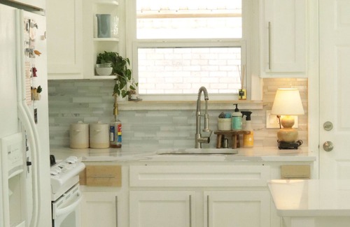 Cedar Crest House | Slow Weekend Bungalow - unwind in this Mexican minimalist inspired home