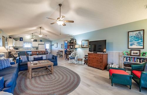 Pawleys Island House | Slowen Down Near ocean pawleys island home family friendly