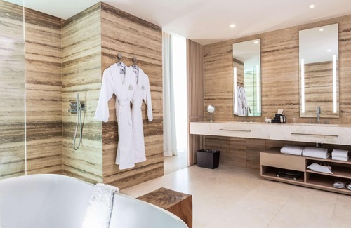 Zona Hotelera Hotel | SLS Cancun