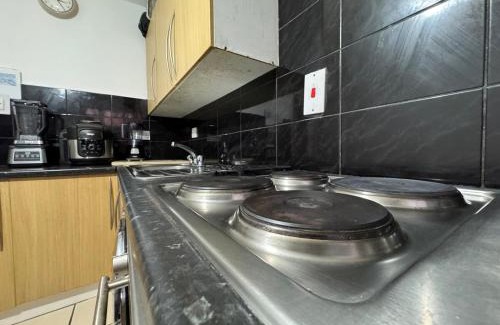 Tottenham Apartment | SLT Comfy Double Room Tottenham London