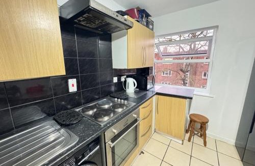 Tottenham Apartment | SLT Comfy Double Room Tottenham London