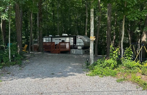 Jamestown House | Slumber Road RV Camper