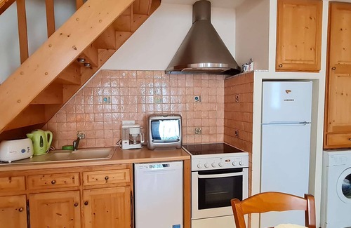 Saint-Clement-des-Baleines House | Small Réthaise house in the village center