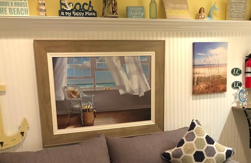 Lake Como Cottage | Small cottage on the Jersey Shore/Lake Como/Belmar