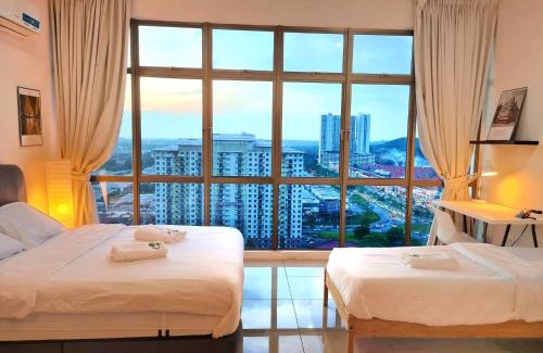 Taman Mount Austin Apartment | Small family 3 pax studio high floor Palazio Apartment Taman Mount Austin by GDRAGON HomeStay