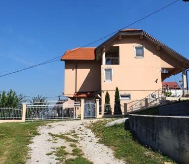 Novi Grad Sarajevo Apartment | Small Hill Apartments