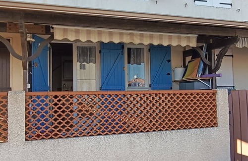 Portiragnes-Plage House | Small house 300 m from the beach with terrace and shared swimming pool, secure residence