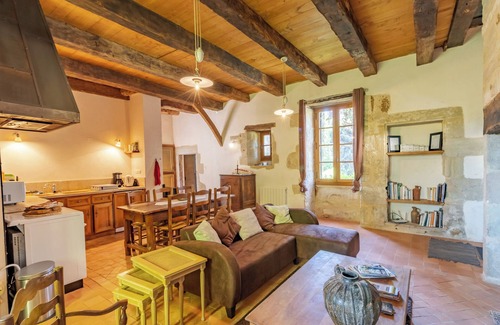 Cherveix-Cubas Cottage | Small house "Gite Le Buisson" with private pool, private terrace and Wi-Fi