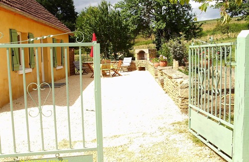 Sarlat-la-Caneda House | Small house in the countryside 3 km from Sarlat