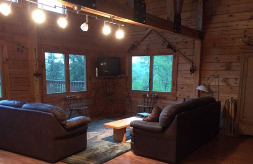 Milan Cabin | Small log house in Great North Woods