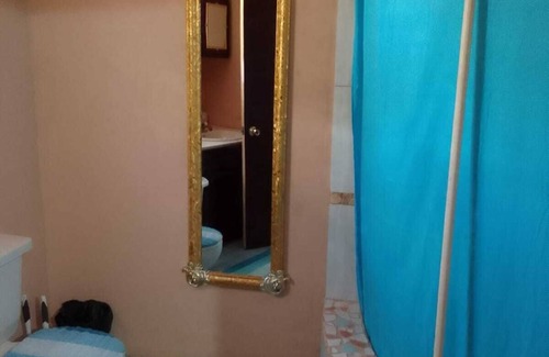 Sandy Hill Apartment | Small neat apartment.5 mins away beach/hiking.
