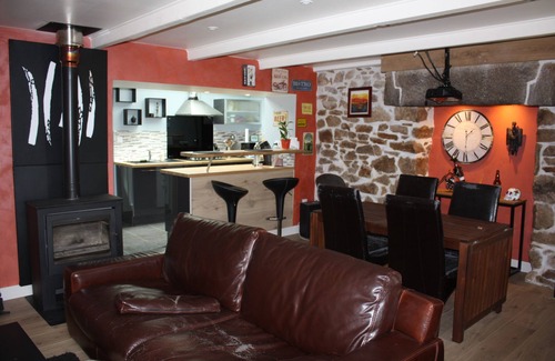 Plougonven House | Small quiet house