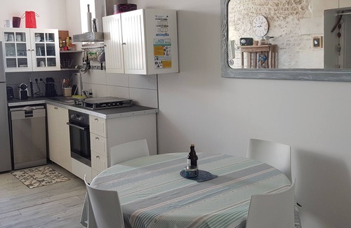 Le Chateau-d'Oleron House | Small renovated house for rent in an Oléronnais village,
