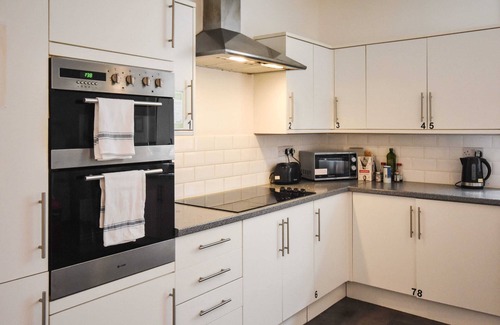 Clifton House | Small Single Room with Shared Bathroom
