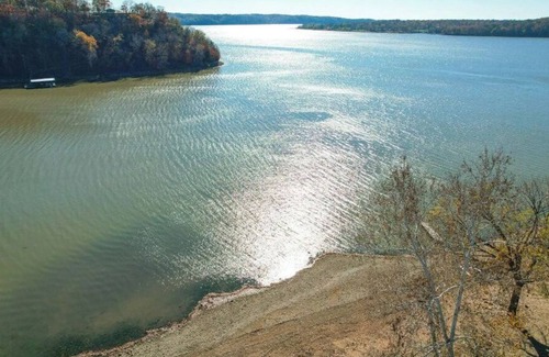 Wyandotte Apartment | Small studio apartment on Grand Lake