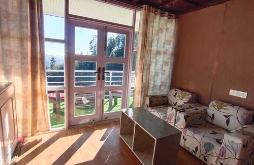Shimla Bed & Breakfast | Small Victories Mountain Stay