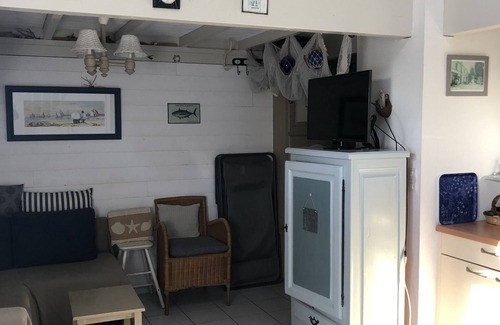 La Bernerie-en-Retz House | Small villa 2mn from the sea, fishing, (swimming pool)and family fun