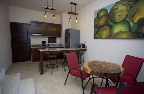 San Francisco Villa | Small Villa with 6 rooms in San Pancho town 16 persons