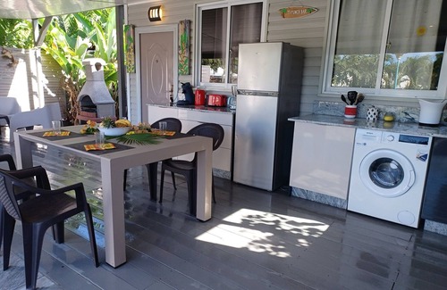 Sainte-Rose Villa | Small villa with private spa pool and terrace, beach 200 meters